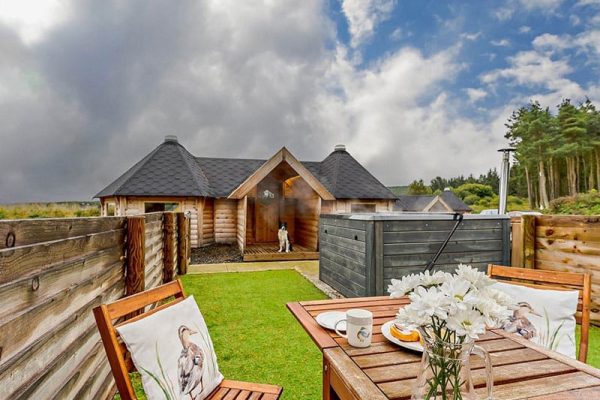 Hobbit Cabin 1, Libberton