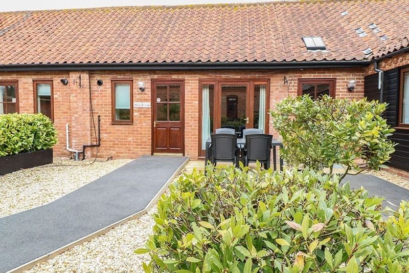 Holly Berry, Wood Norton