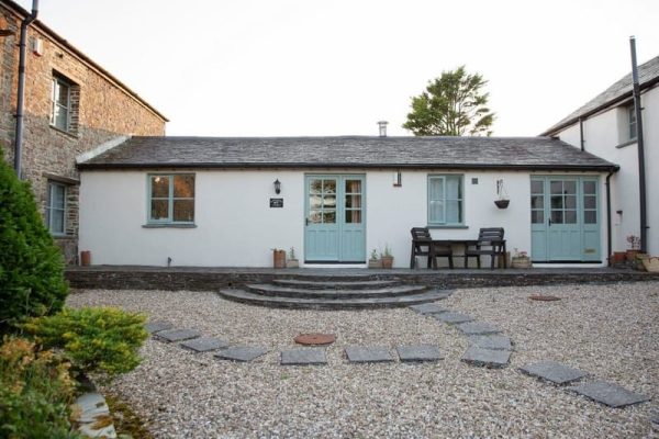 Honeysuckle Cottage, Woodford