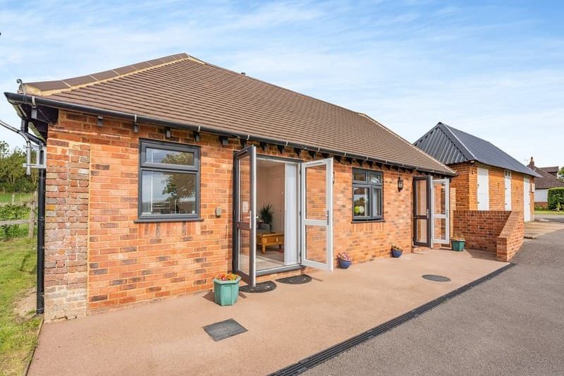 Jemmett Lodge, Mersham