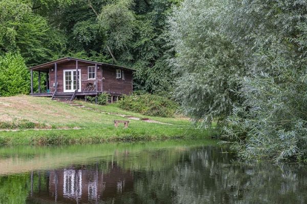 Lakeside Cabin, Sheldon