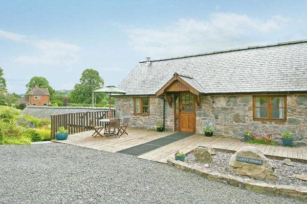 Llofft Stabal, Llanerfyl