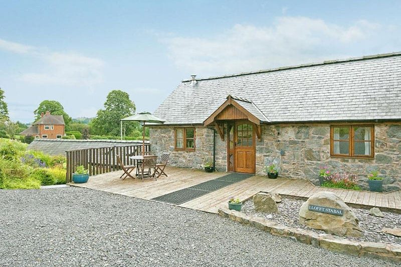 Llofft Stabal, Llanerfyl