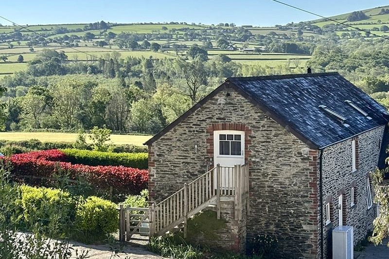 Lloft Gwair - Hayloft, Boncath
