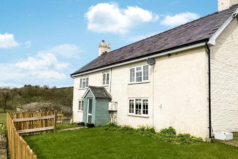 Lower Farm, Llanfihangel Rhydithon