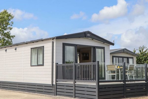 Maple Lodge, Teigngrace