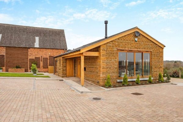 Meadow View - Glebe Farm, Woodford