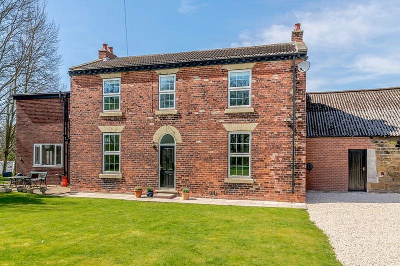 Monkroyd House, Featherstone