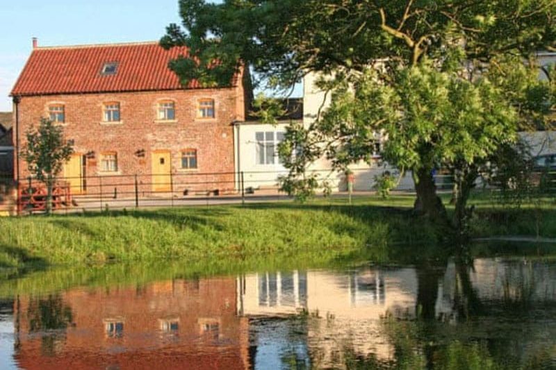 Mulberry Cottage - Brian’s Barns, Skerne