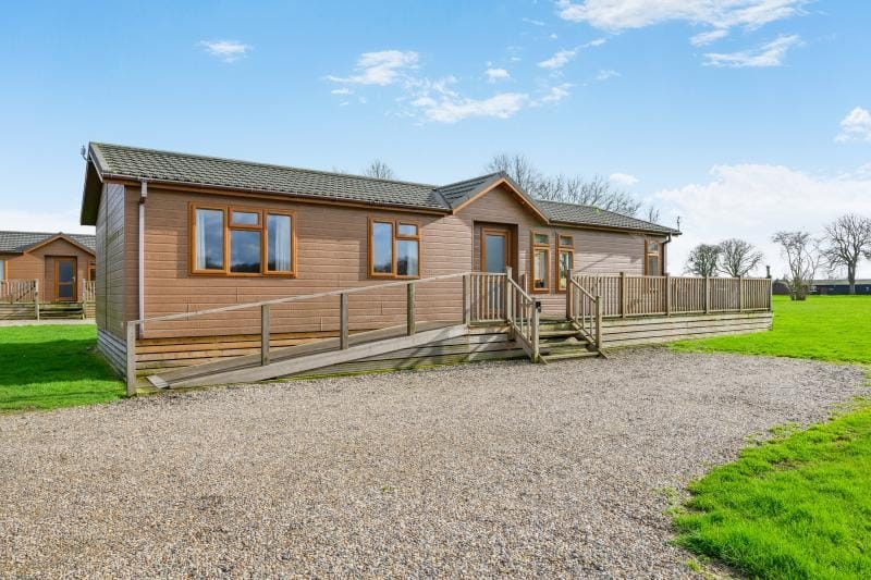 Nightjar Lodge, Eye