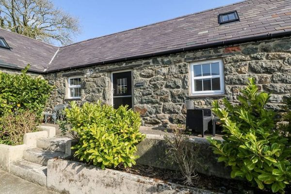 Bwthyn Y Dderwen (Oak Cottage), Pwllheli