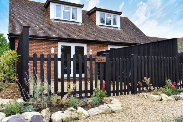 Oak - Firwood Court, Herne Common