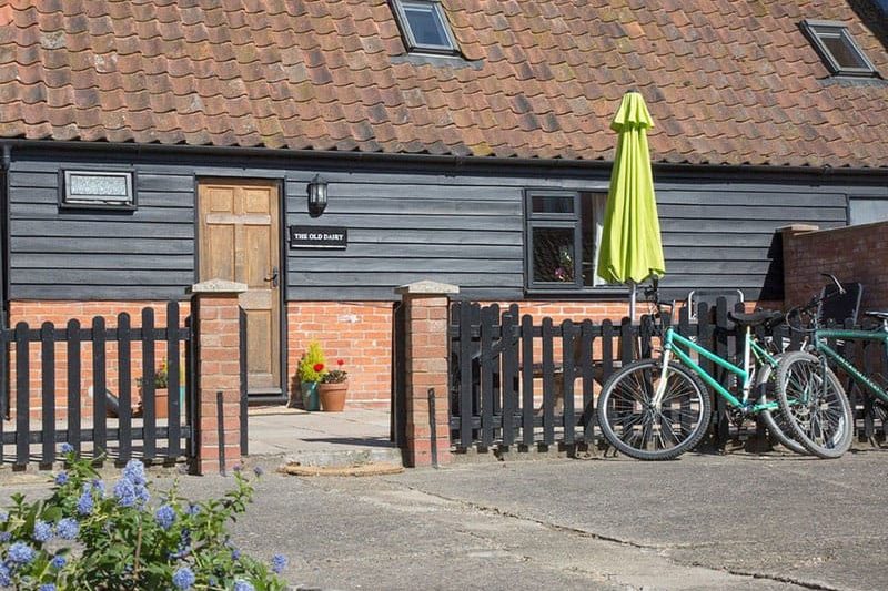 Old Dairy - Old Hall Farm, Walpole