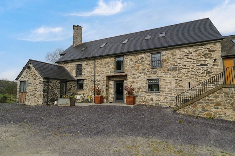 Plas Glan Yr Afon, Llangernyw
