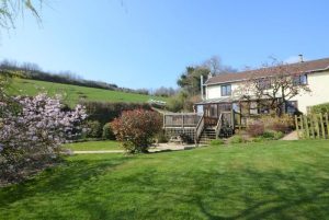 Pretty Farmhouse, Lanlivery