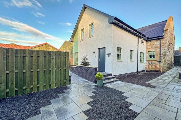 Pride of Erin - Paddockhall, Linlithgow