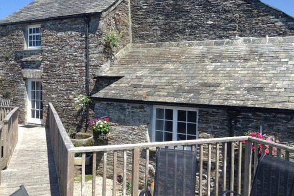 Purlinney - Trebarwith Farm, Delabole