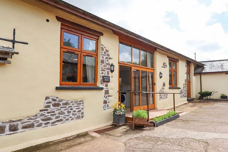 Quoit X Barn, Stoodleigh