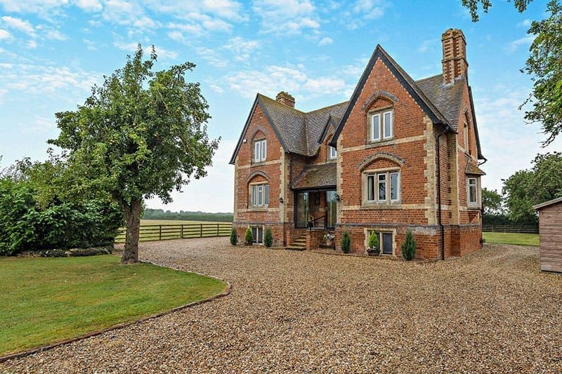 Red Brick Farmhouse, Tredington