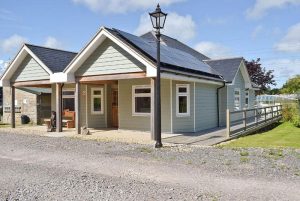 Red Squirrel Lodge - Grange Farm, Wootton