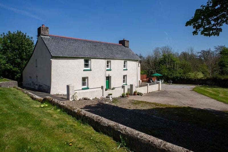Rhostwarch Old Farmhouse, Newport