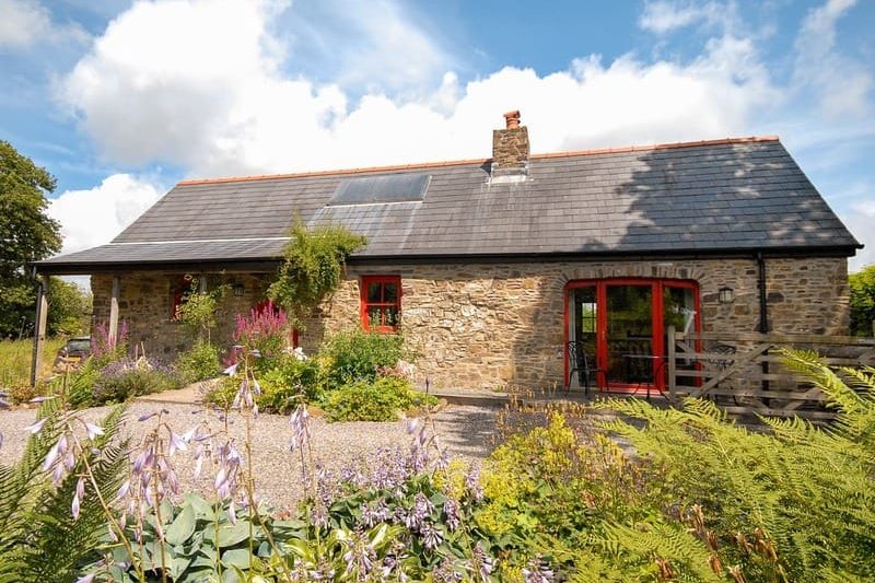 Ria’s Cottage, Landshipping
