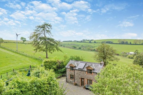 Rustic Cottage, Newcastle