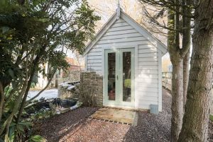 Shades Farm Summerhouse, Minety