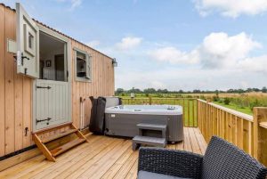 Shepherd's Hut 1, Faldingworth