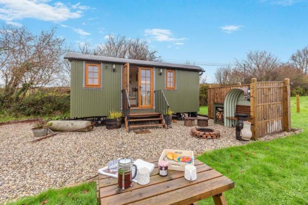 Shepherd's Hut, Trebullett