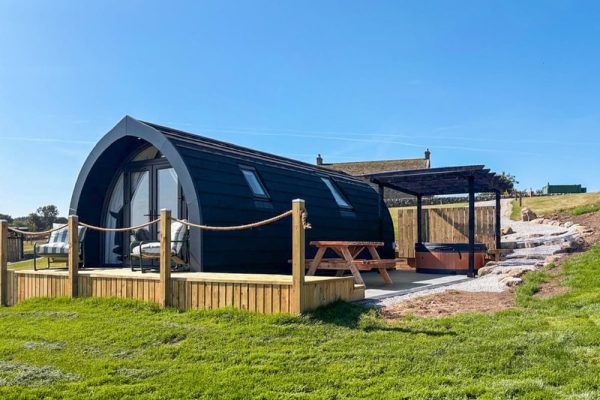 Skylark - Long View Luxury Glamping, Wigglesworth