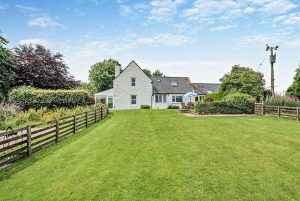 Spacious Farmhouse, Balmaclellan