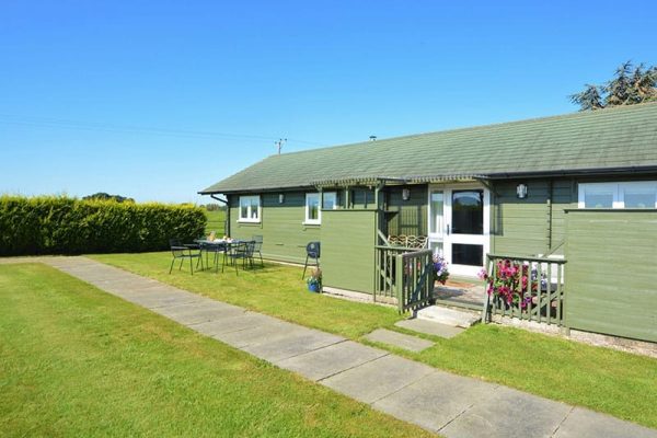 Spacious Lodge, Hilton