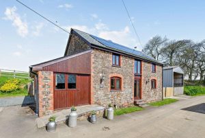 Stable Conversion, Clawton