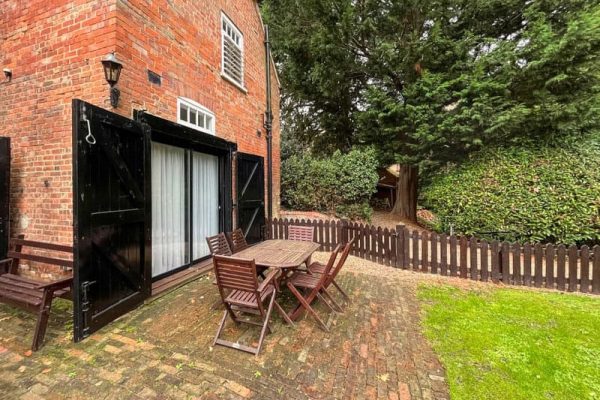 Stables – Brackenborough Hall Coach House, Louth
