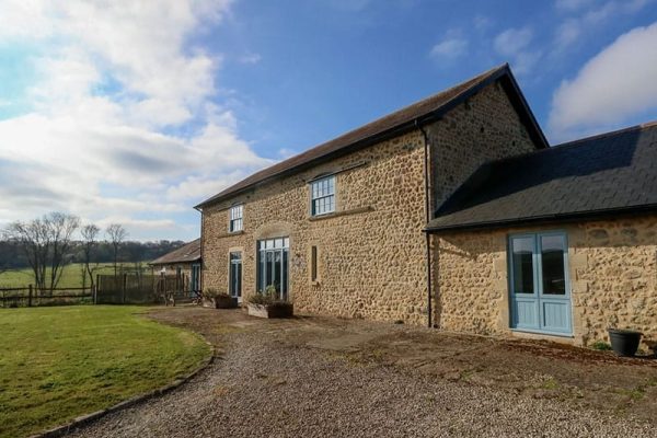 Stapleford Farm, Hooke