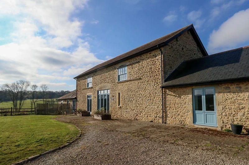 Stapleford Farm, Hooke