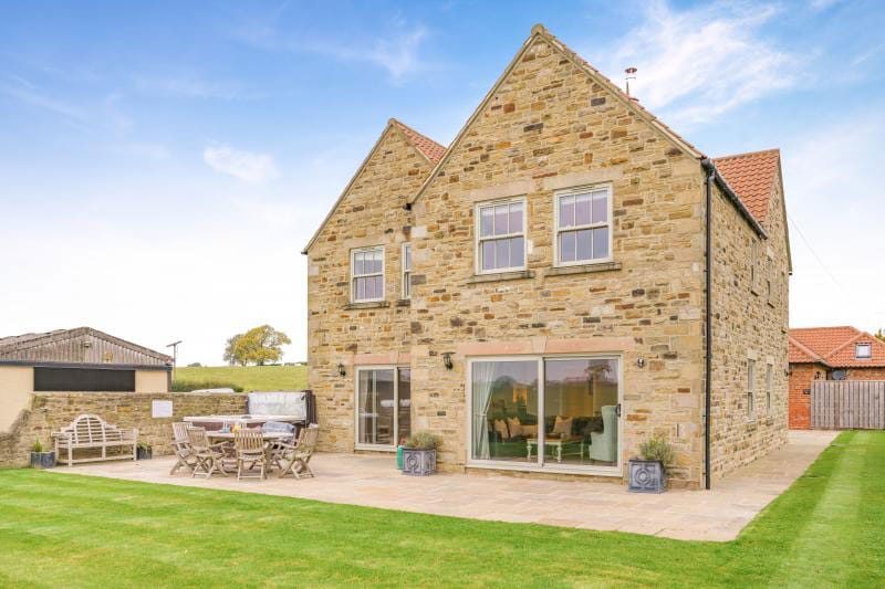 Stone Farmhouse, Catterick