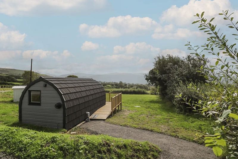 Tarrenhendre Pod, Llanegryn