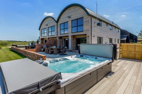 The Dutch Barn - Goldstones Farm