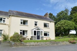 The Farmhouse - Morlogws Farm, Capel Iwan