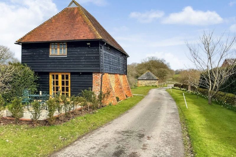 The Granary - Gay Street Farm, Pulborough