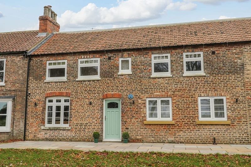 The Groom’s Cottage, Goodmanham Wold