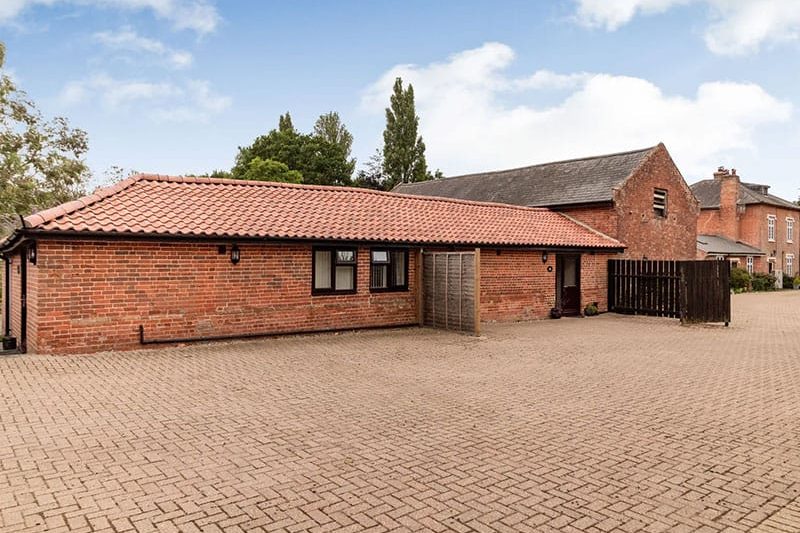 The Nest Box, Diss