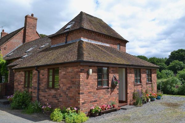 The Oast House, Whatmore