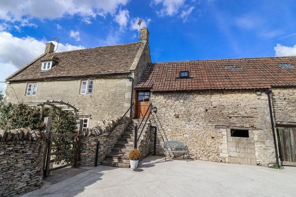 The Old Dairy, Nettleton