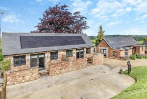The Old Stables 1 - Quarry Hill Farm, Shipton-Under-Wychwood