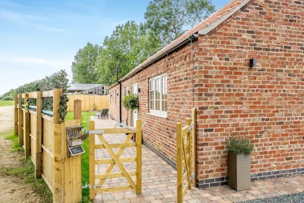 The Old Stables, Sloothby