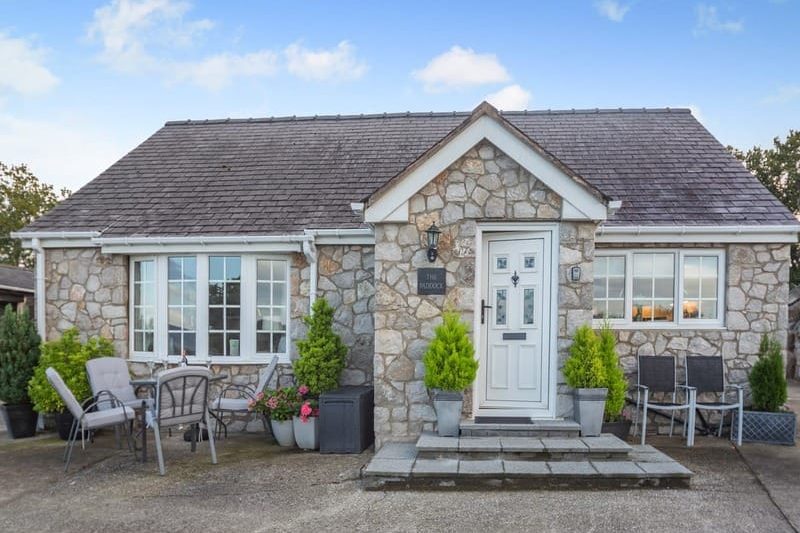 The Paddock, Cefn