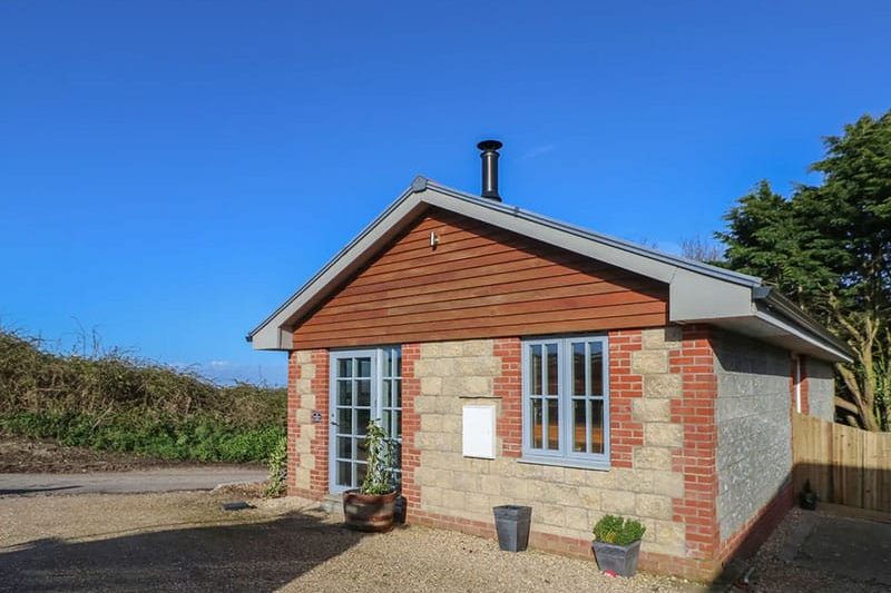 The Pepper Pot Retreat, Head Down